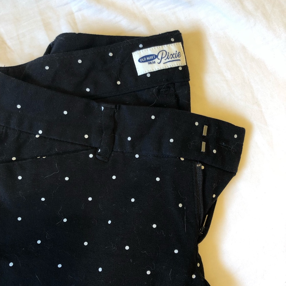 Old navy pixie pants - Picture 2 of 4